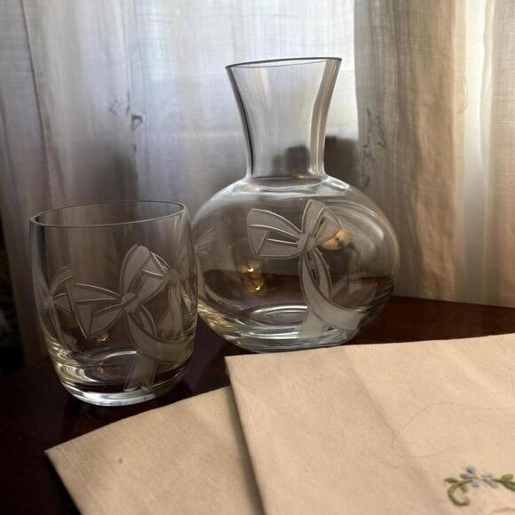 Tiffany & Co. Bow Tumble Up Bedside Carafe Etched Glass Bows Not Marked Stamped - Picture 2 of 12